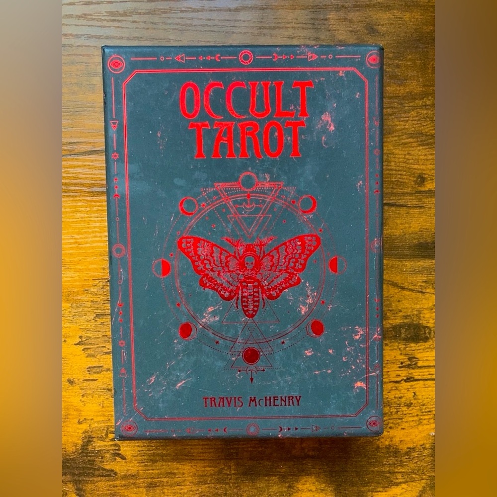 Occult Tarot - like new